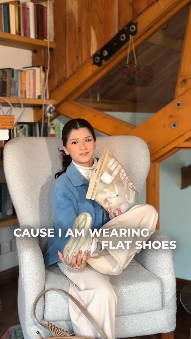 What's In My Bag ft. Lujain